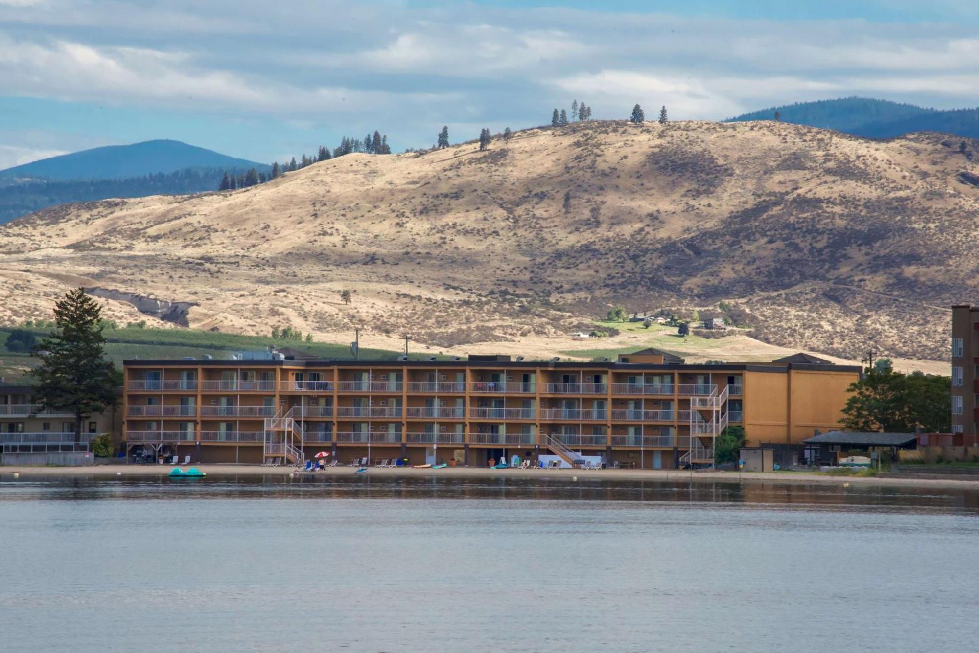 Coast Osoyoos Beach Hotel Exterior foto